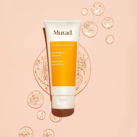 Murad Essential-C Cleanser - Picture 5 of 6